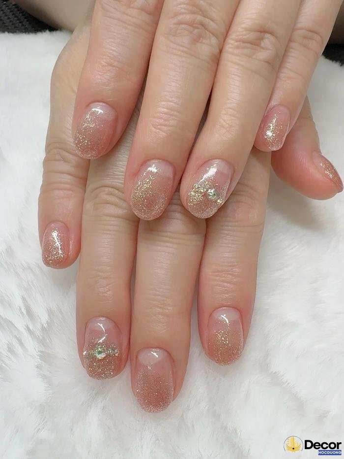 nail ombre đẹp cá tính