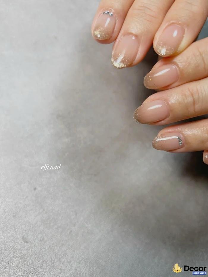 nail ombre đẹp phong cách