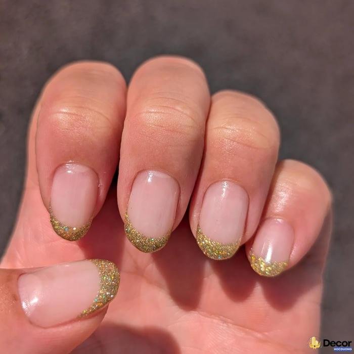 nail sơn đầu móng đơn giản