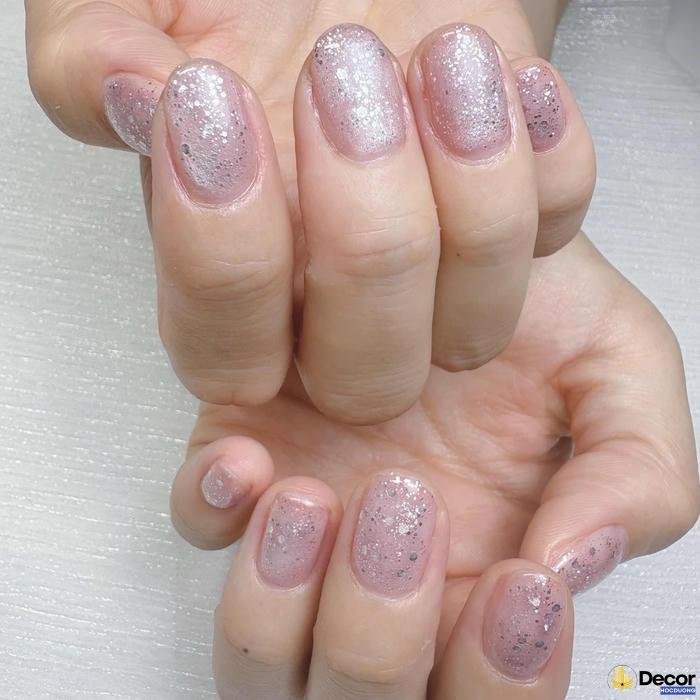nail sơn thạch tối giản