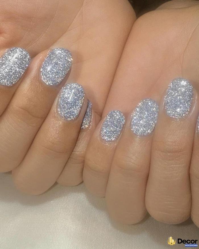 nail tráng gương bạc dễ thương