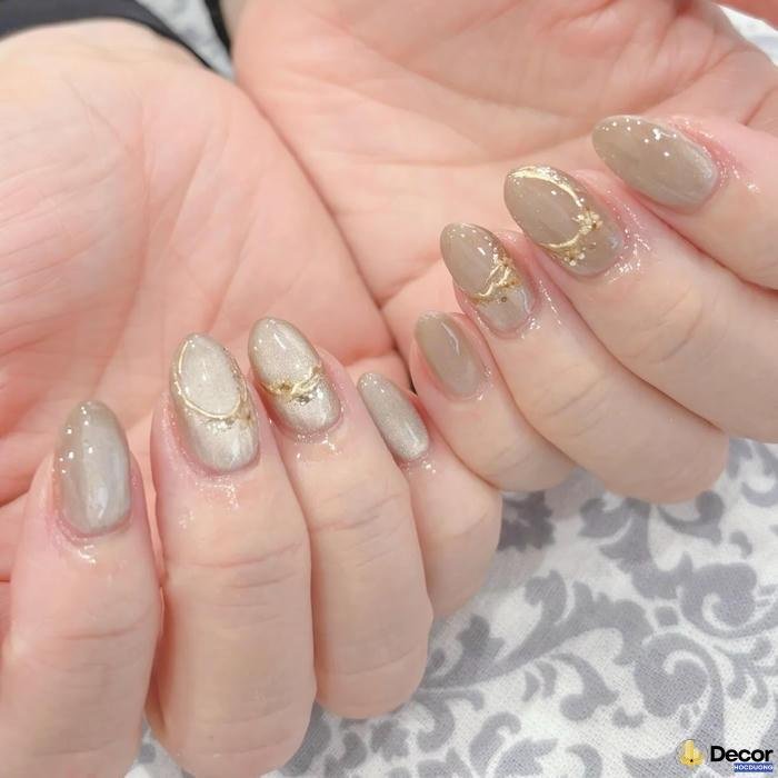 nail tráng gương phong cách