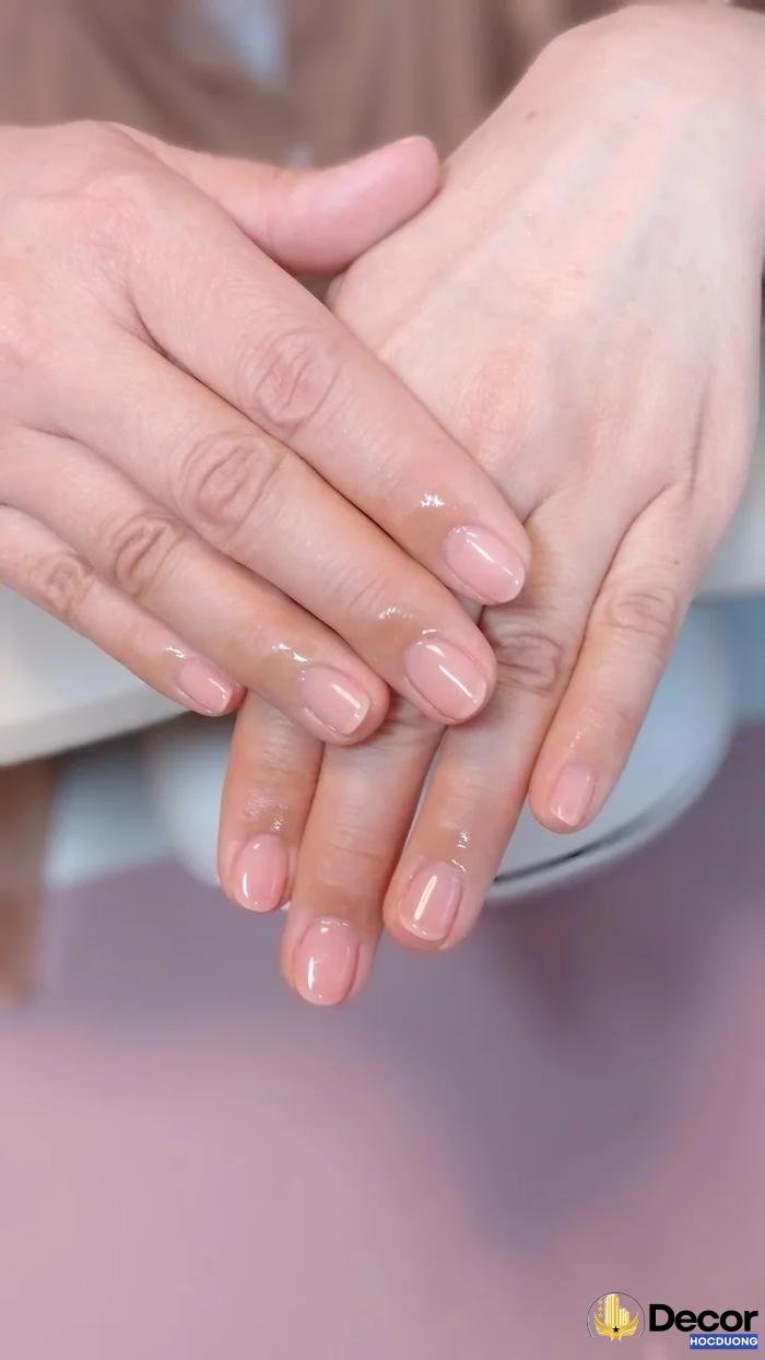 nail trơn tinh tế