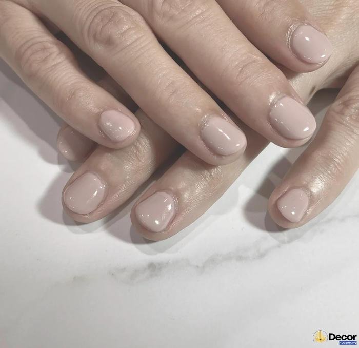 nails pink đơn giản