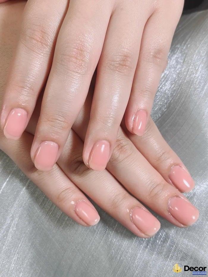 nails pink thời thượng